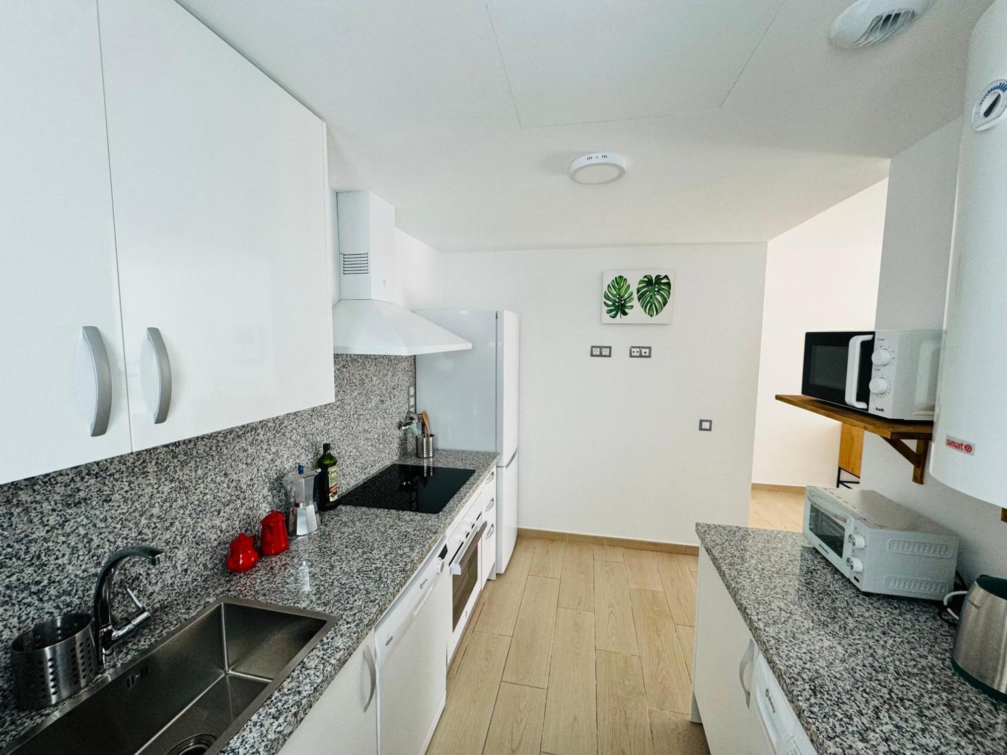 Parking Privado! Sol Y Mar Tu Hogar En La Costa Apartment Estepona Ngoại thất bức ảnh